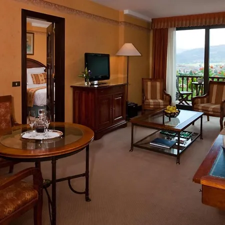 & El Castell De Ciutat 4* La Seu d'Urgell